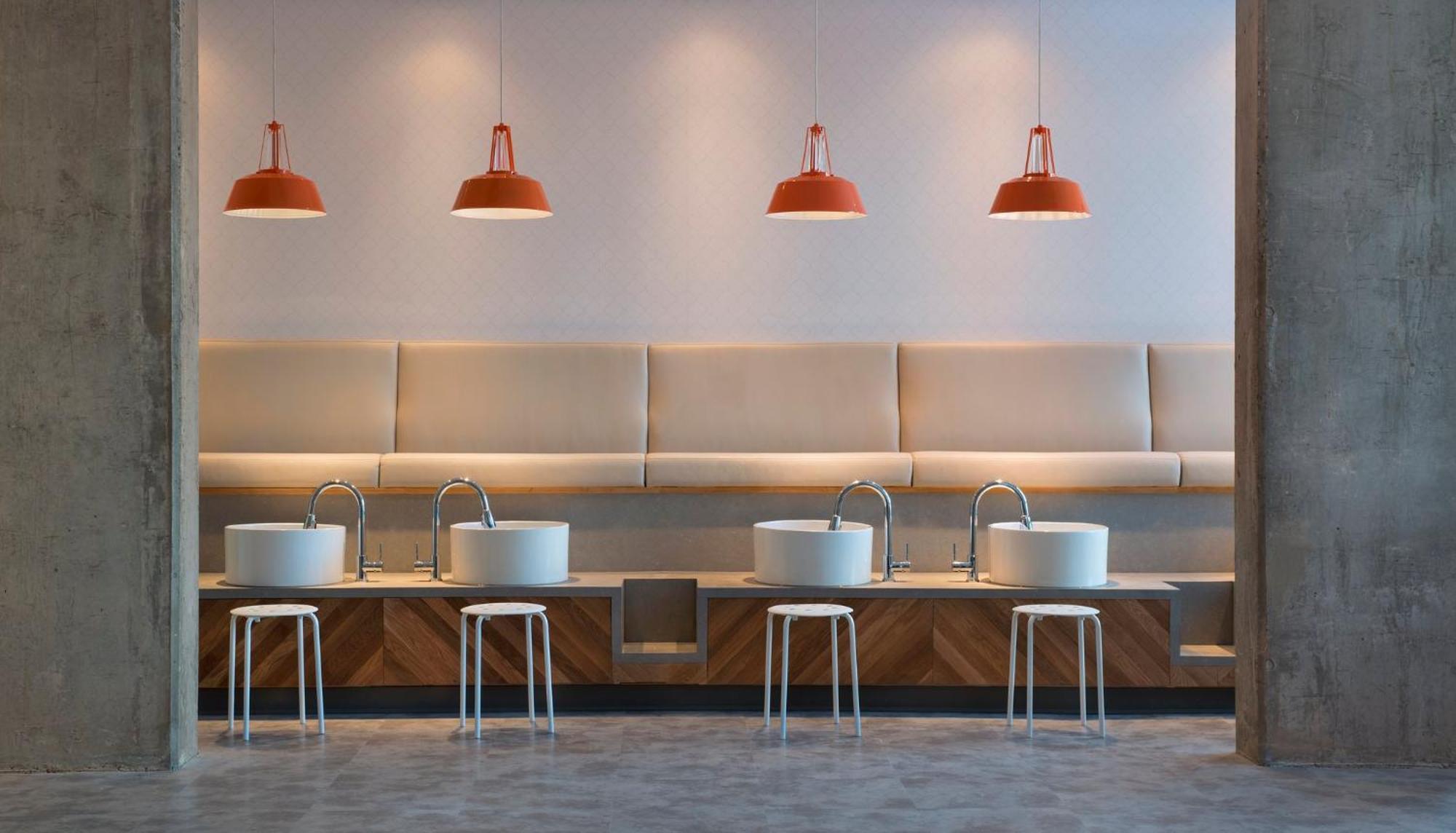 Courtyard By Marriott Calgary South YYC Exterior foto