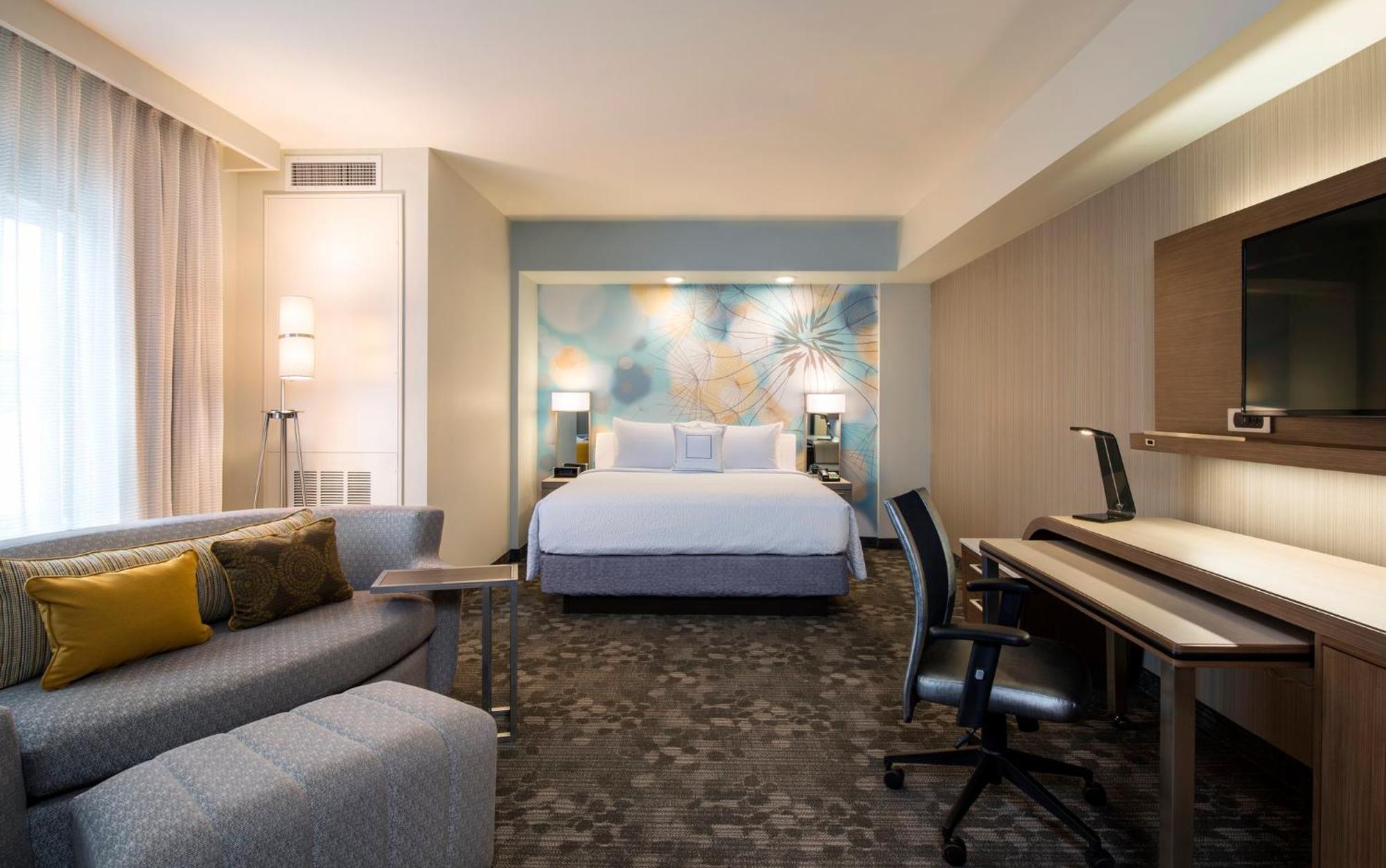 Courtyard By Marriott Calgary South YYC Exterior foto