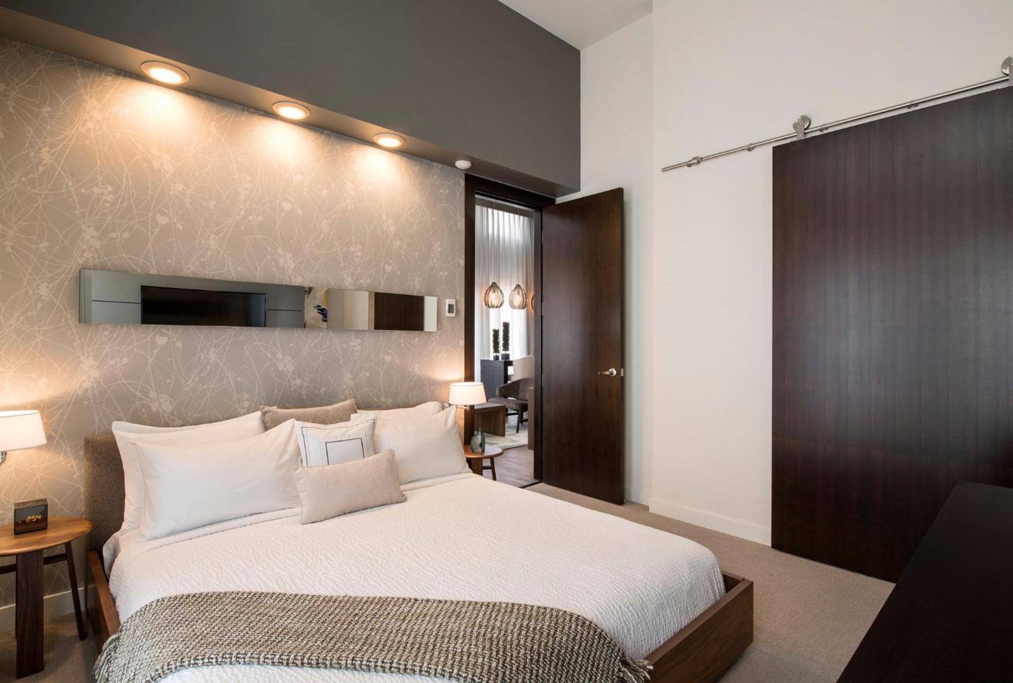 Courtyard By Marriott Calgary South YYC Exterior foto